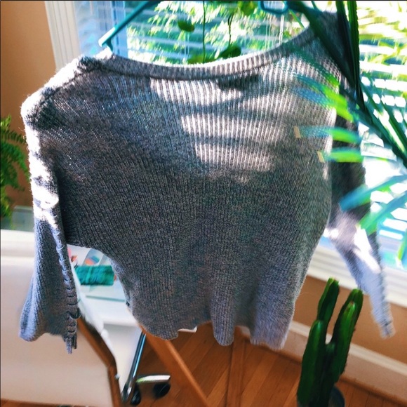 American Eagle Braided Grey Knit Pullover - Picture 6 of 7